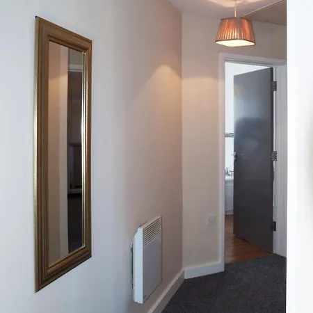 Chestnut Contractor Stays Wellingborough Exterior photo