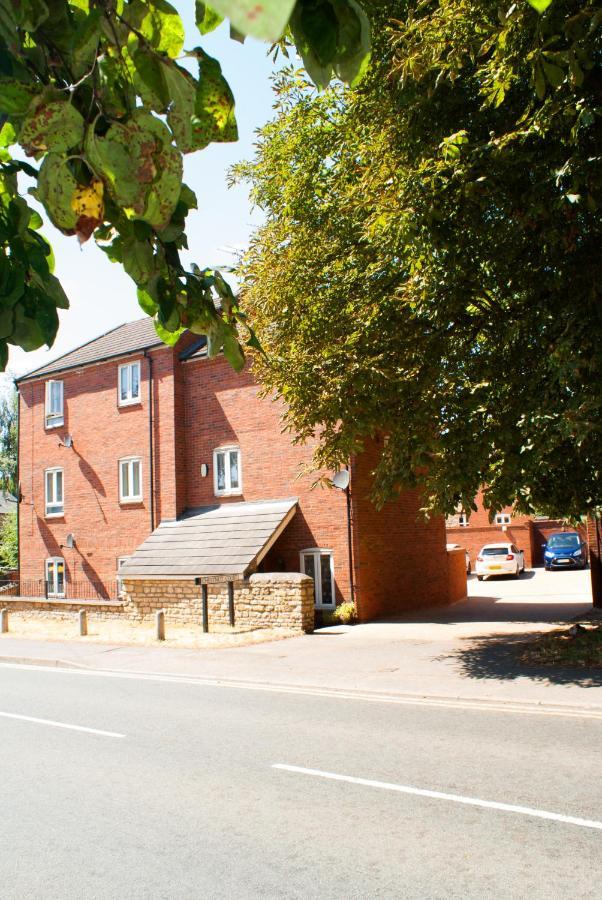 Apartment Chestnut Contractor Wellingborough